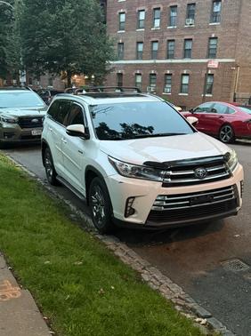 2018 Toyota Highlander Hybrid Limited Platinum