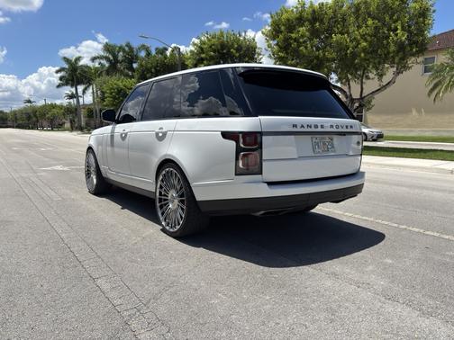 2020 Land Rover Range Rover SWB