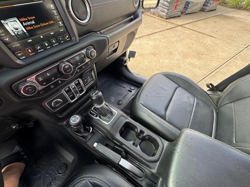 Gray 2018 Jeep Wrangler Unlimited Sahara