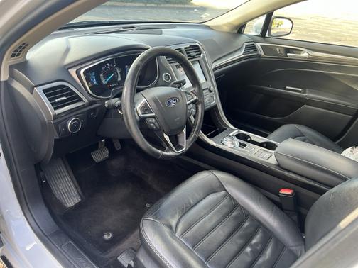 2018 Ford Fusion Hybrid SE