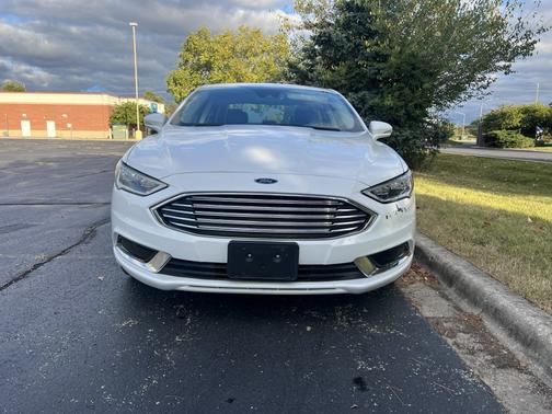 2018 Ford Fusion Hybrid SE