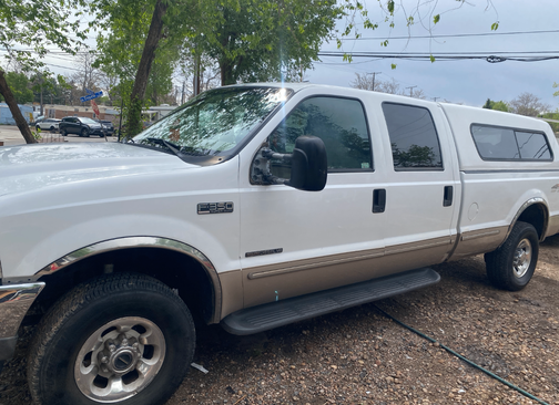 White 1999 Ford F-350 Lariat Crew Cab Super Duty