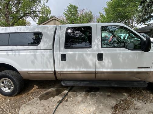 White 1999 Ford F-350 Lariat Crew Cab Super Duty