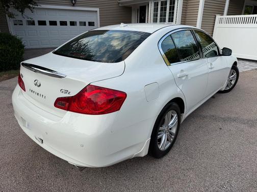 White 2013 INFINITI G37 x
