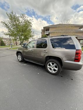 Gold 2011 Chevrolet Tahoe LT