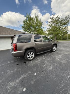 Gold 2011 Chevrolet Tahoe LT