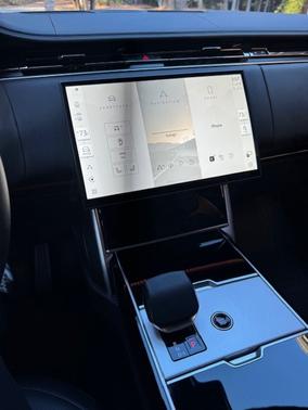 2025 Land Rover Range Rover P530 Autobiography LWB