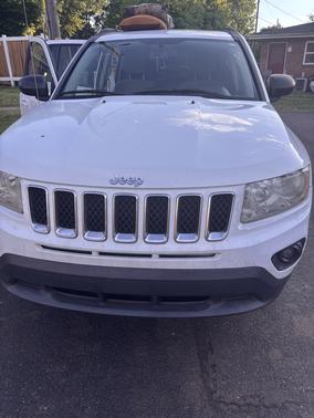 White 2012 Jeep Compass Latitude
