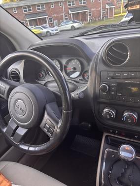 White 2012 Jeep Compass Latitude
