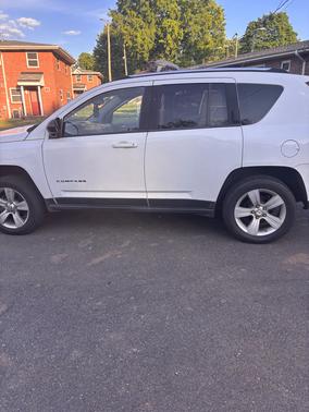 White 2012 Jeep Compass Latitude