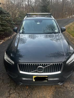 2021 Volvo XC90 T6 Momentum