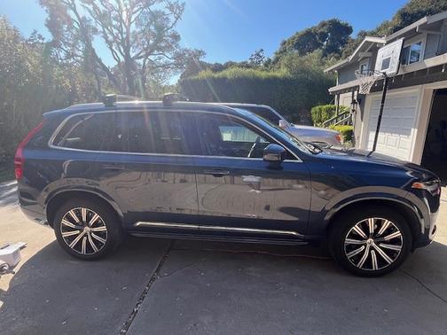2023 Volvo XC90 B5 Plus 7 Passenger