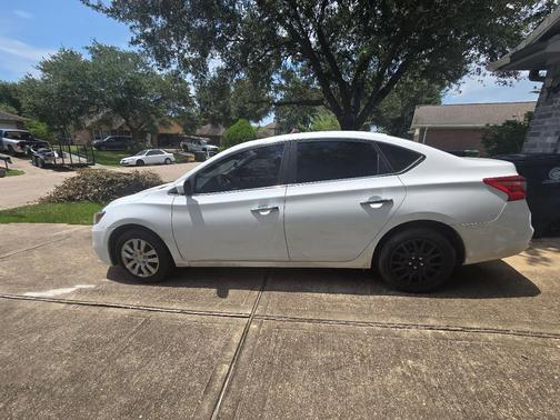 White 2016 Nissan Sentra S
