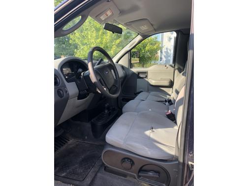 2004 Ford F-150 XL