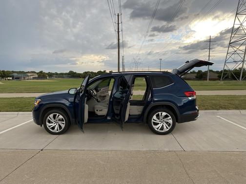 2021 Volkswagen Atlas 3.6L SE w/Technology