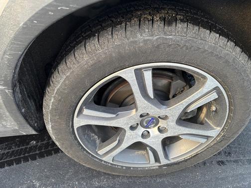 2012 Volvo XC70 T6 Premier Plus