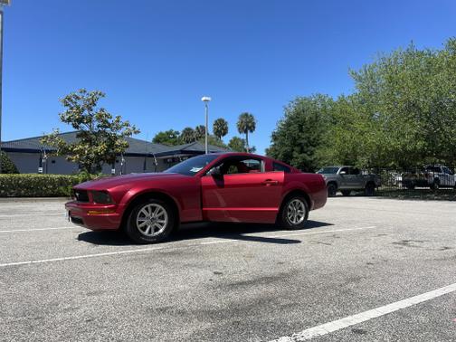 2006 Ford Mustang Base