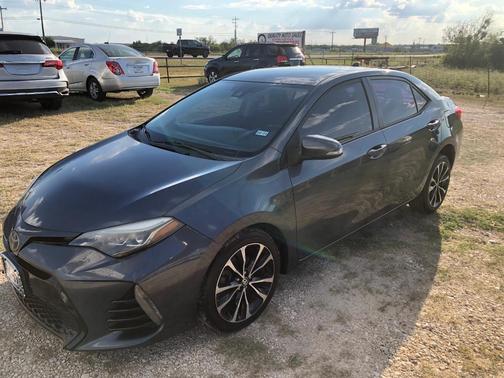 Blue 2017 Toyota Corolla SE