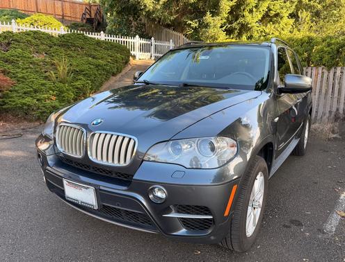 Gray 2012 BMW X5 xDrive35d