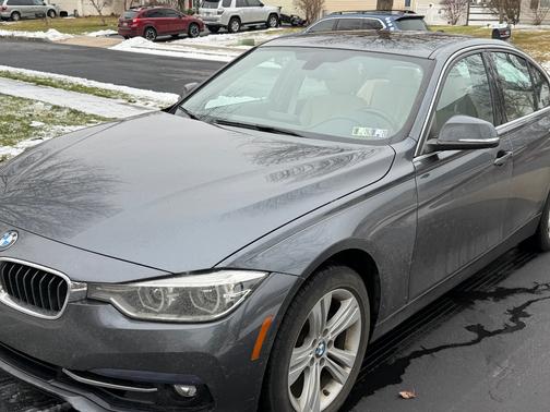 2018 BMW 330 i xDrive