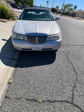 2001 Lincoln Town Car Cartier