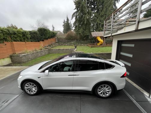 2019 Tesla Model X Long Range