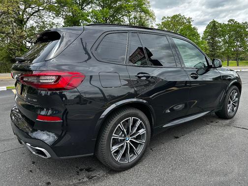 Black 2020 BMW X5 xDrive40i