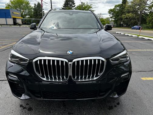 Black 2020 BMW X5 xDrive40i