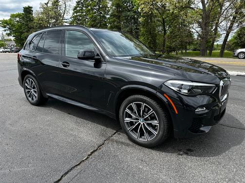 Black 2020 BMW X5 xDrive40i