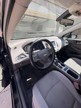 Black 2018 Chevrolet Cruze LS
