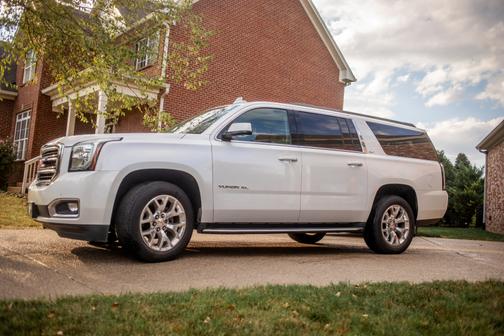 2017 GMC Yukon XL SLT