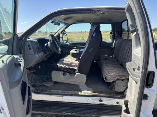 2002 Ford F-250 XLT SuperCab Super Duty