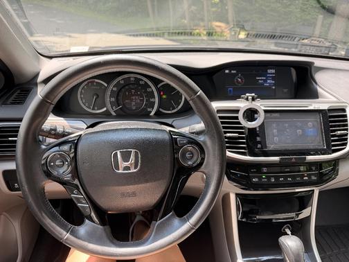 Gray 2016 Honda Accord EX-L