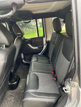 Silver 2014 Jeep Wrangler Unlimited Freedom Edition
