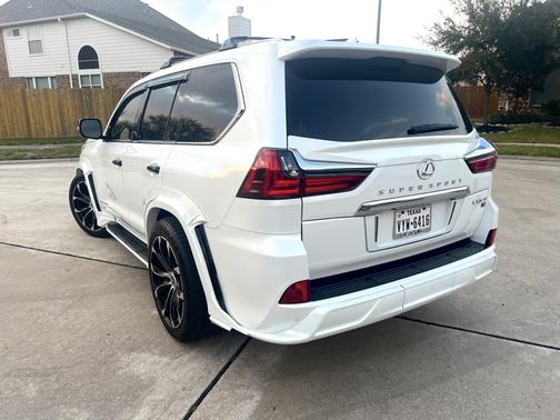 2017 Lexus LX 570 Base