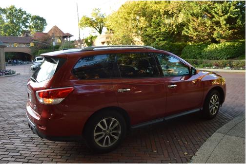 2014 Nissan Pathfinder SV