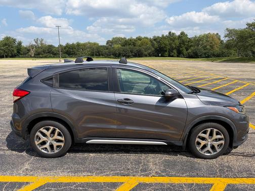 Gray 2019 Honda HR-V EX-L