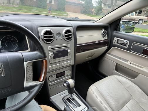 2009 Lincoln MKZ Base