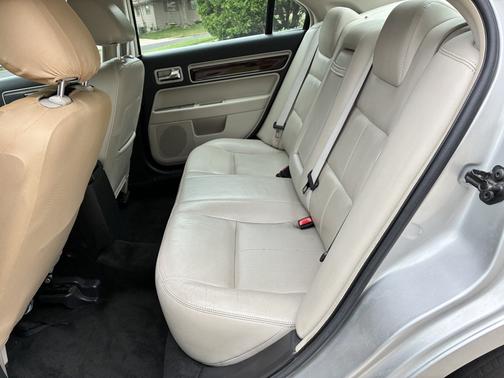 2009 Lincoln MKZ Base