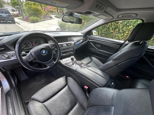 Gray 2011 BMW 535 i