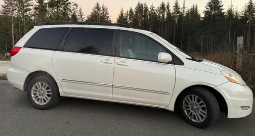 2010 Toyota Sienna XLE Limited