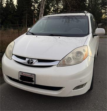 2010 Toyota Sienna XLE Limited