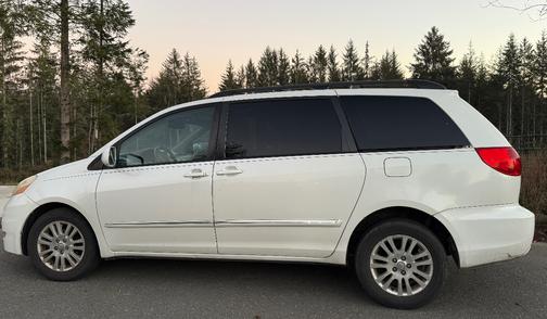 2010 Toyota Sienna XLE Limited