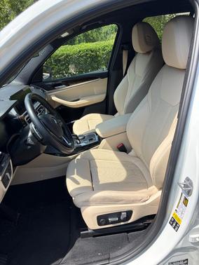 White 2022 BMW X3 xDrive30i