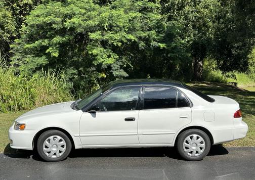 1998 Toyota Corolla LE