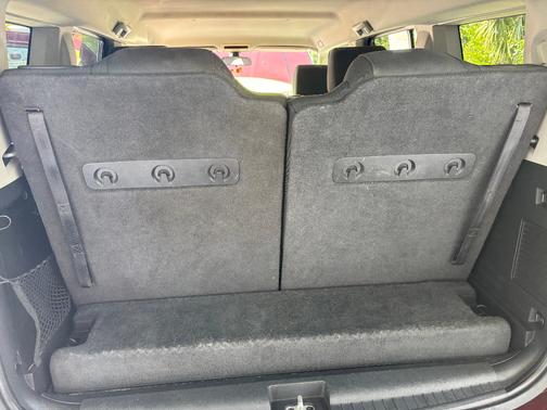 2008 Jeep Commander Sport