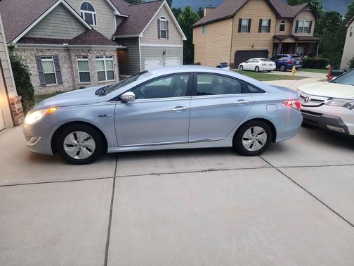 2014 Hyundai SONATA Hybrid Base