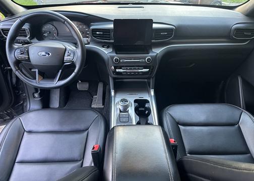 Black 2020 Ford Explorer XLT