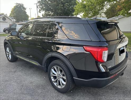Black 2020 Ford Explorer XLT