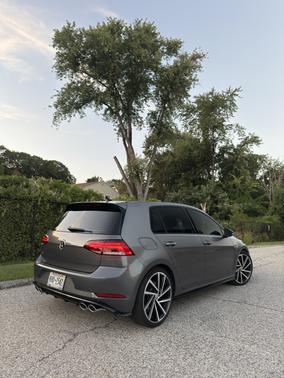 2019 Volkswagen Golf R 4-Door w/DCC & Navigation